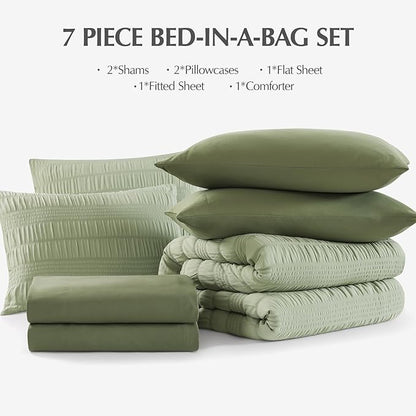CASAAGUSTO Queen Comforter Set, 7 Pieces Sage Green Seersucker Bed in a Bag Queen Size Soft All Seasons, Bedding Sets with Comforter, Flat Sheet, Fitted Sheet, 2 Pillow Shams, 2 Pillowcases