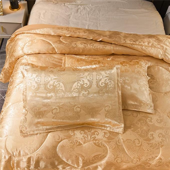 Queen Comforter Set- Luxury Gold Silk Bed Set All Season Lightweight Quilt Soft Microfiber Bedding comforters & Sets Matching 2 Pillow Shams (Full/Queen, 3 Pieces, 88-by-88 inches)