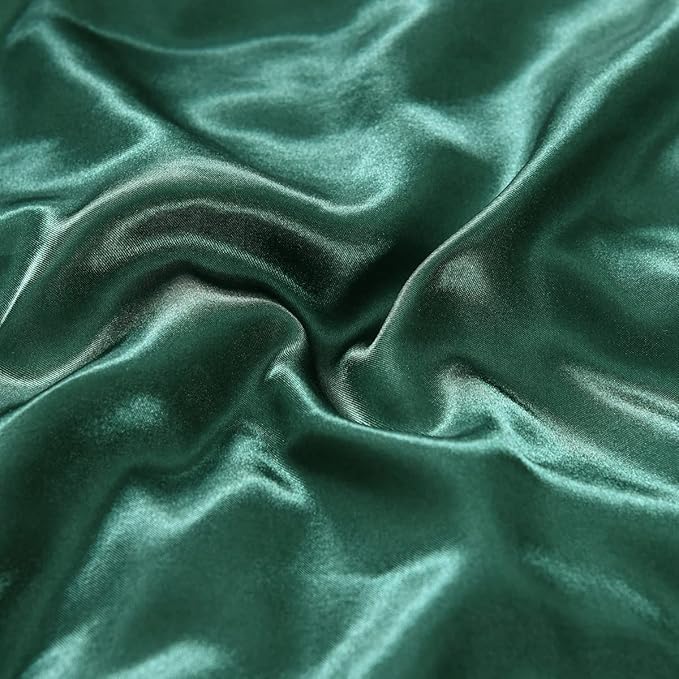 NTBED Silky Satin Comforter Set Queen Dark Green, Soft Lightweight Microfiber Luxury Sexy Quilted Bedding Sets with 2 Matching Pillow Covers for Summer Spring Autumn