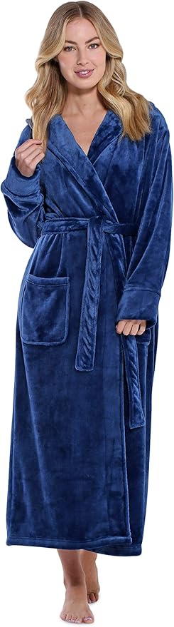 Turquaz Oversize Premium Luxury Ultra Soft Warm Robes for Women Plush Fleece Bathrobe for Women with and Spacious Pockets