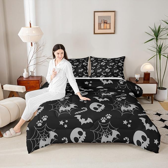 Erosebridal Cute Gray Halloween Queen Comforter Set Spider Web Skull Bat Bedding Set Spooky Goth Gothic Animal Bed Set Horror Halloween Quilt Set for Kids Teens Adults