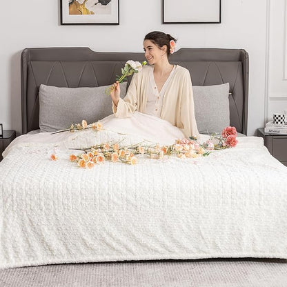 WOOMER Heated Blanket Full Size 77" x 84", Electric Blanket with a Control, 0.5-12 Hours Timer & 10 Heating Levels, ETL Certified, White Roses Patterns Faux Fur & Sherpa, Machine Washable