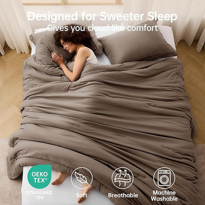 MUXHOMO Queen Comforter Set, All Season Ultra Soft Down Alternative Bedding - 3 Piece Lightweight Bed Set Includes 1 Comforter (90"x90") and 2 Pillow Shams (20"x26"), Brown