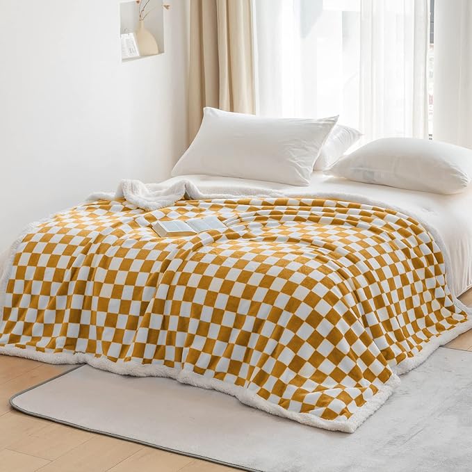 LOMAO Sherpa Throw Blanket Fleece Blanket with Checkered Pattern Soft Thick Blanket for Couch, Bed, Sofa Luxurious Warm and Cozy for All Seasons (Yellow, 60"x80")