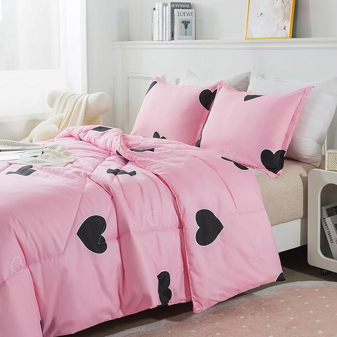 Caressma Love Pattern Girls Pink Comforter Set King Size, Blush Pink Cute Love Heart Sexy Comforter Bedding Set for All Seasons, Soft Microfiber 3 Pieces Comforter Set with Pillowcases