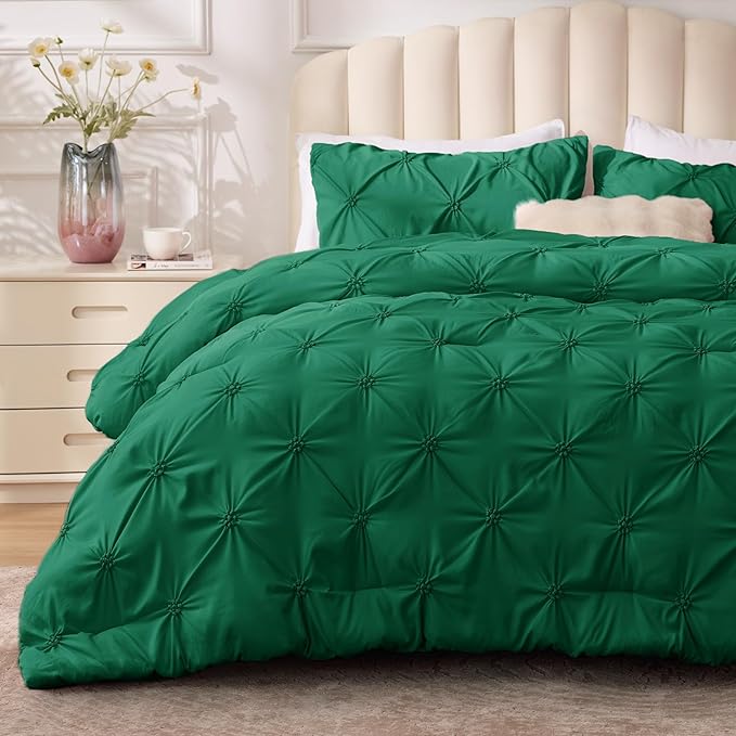 BEDELITE Forest Green King Size Comforter Set - 3 Pieces Boho Pintuck Bedding Comforter Sets, Lightweight Soft & Warm King Bedding Set with 2 Pillowcases for All Season