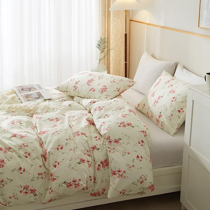 mixinni 3 Pieces Full Comforter Set, Boho Red Floral Printed Bed Comforter, Soft Fluffy Cottagecore Garden Style Flower and Green Leaf Bedding Set with 2 Pillowcases-Full Size