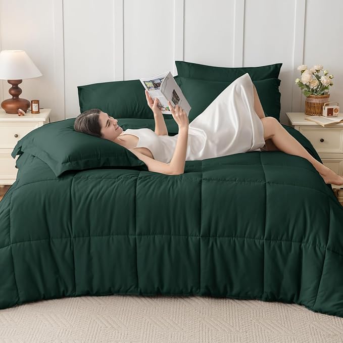 JOLLYVOGUE Twin Comforter Set, Ultra-Soft Bed in a Bag Twin Size 5 Pieces, Oeko-TEX Certified Bedding Set with Down Alternative Comforter, Sheets, Pillowcases & Shams, Emerald Green