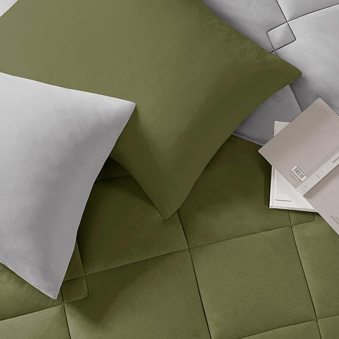 Comfort Spaces King Comforter Set, Chic Reversible Quatrefoil Quilting Comforters King, All Seasons, Lightweight Microfiber Bedding Set Matching Sham, Vixie, King Green/Grey 3 Piece