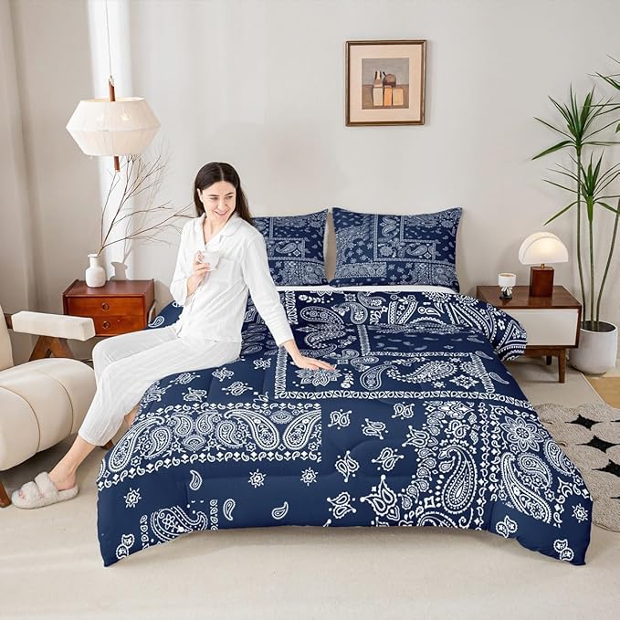 Manfei Boho Paisley Comforter Set Full Size, Jacquard Paisley Flower Bedding Set 3pcs, Navy Blue and White Floral Print Down Comforter, Teens Women Adults Room Decor, 2 Pillowcases, No Sheets