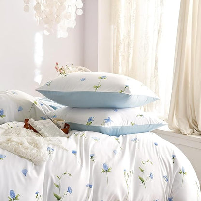 Wake In Cloud - Floral Comforter Set, Cottagecore Cute Aesthetic Watercolor Tiny Flowers and Leaves, Soft Lightweight Bedding for Women Teen Girls, 3 Pieces, Blue, Full Size