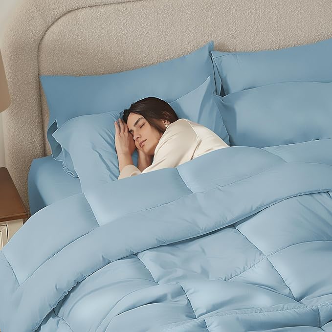 SunStyle Home Light Blue Full/Queen Comforter Set - 7 Pieces Bed in a Bag, Lightweight Goose Down Alternative Bedding Sets with All Season Comforter, 1 Flat Sheet, 1 Fitted Sheet, 4 Pillowcases