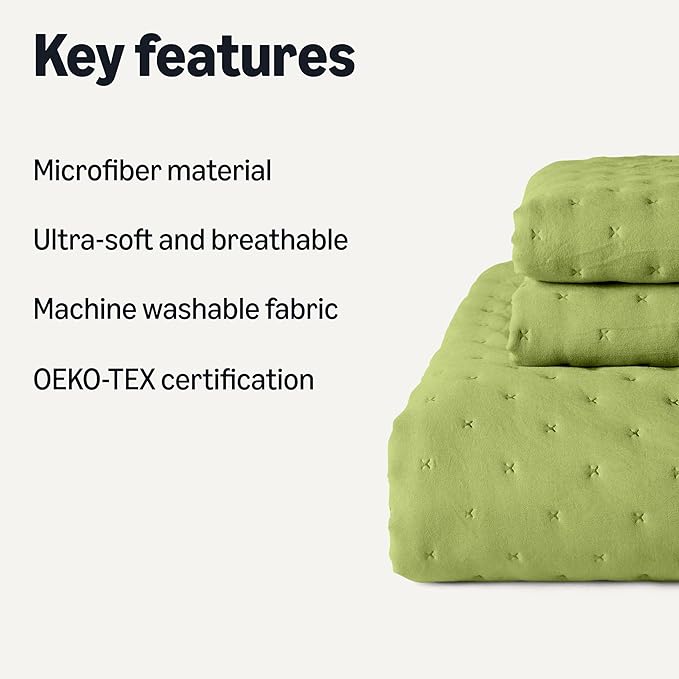 Amazon Basics Brushed Microfiber Quilt Set, Extra Soft with Natural Texture, 3-Piece, Queen/Full, Green