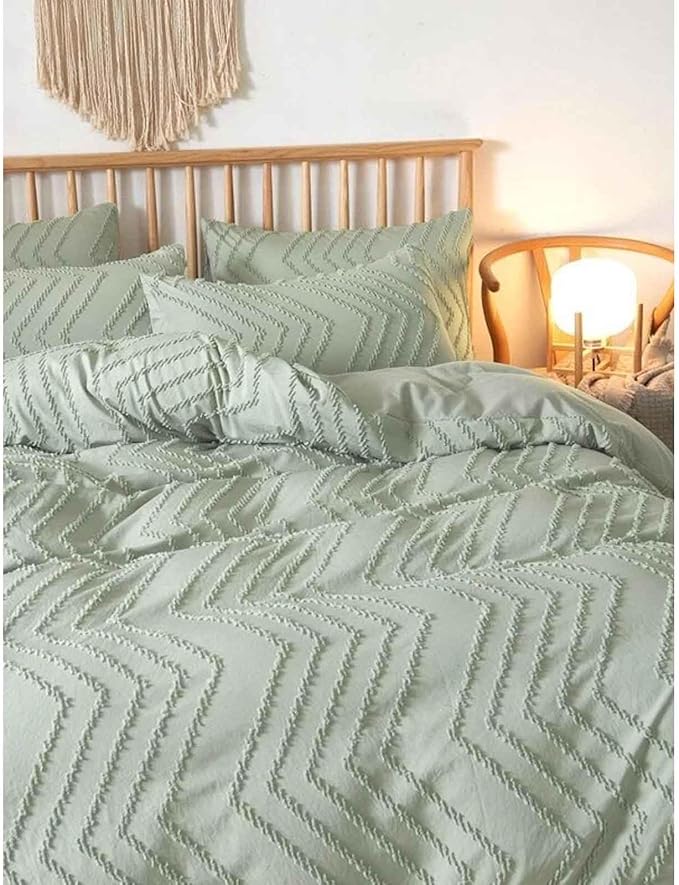 Nanko Sage Green Queen Comforter Set 3 Pcs, Tufted Jacquard Boho Soft Reversible Down Alternative Microfiber Bedding - All Season Duvet Spring Farmhouse Bed Set for Women Men, Size 88 x 90 Bohemia