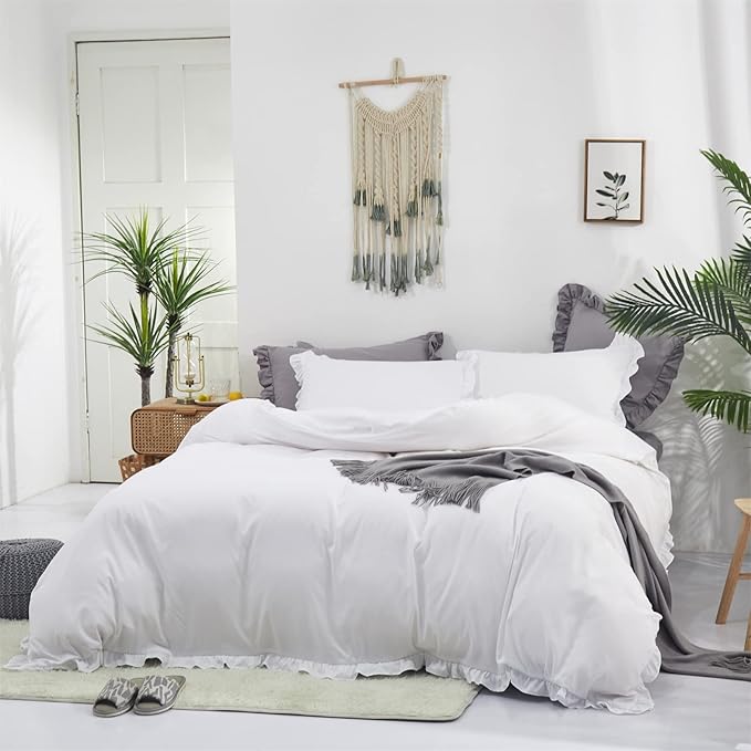 CLOTHKNOW White Ruffles Full Size Comforter Sets 3Pcs Farmhouse Bedding Comforter Sets Boho Comforter Vintage Rustic Shabby Chic Comforters