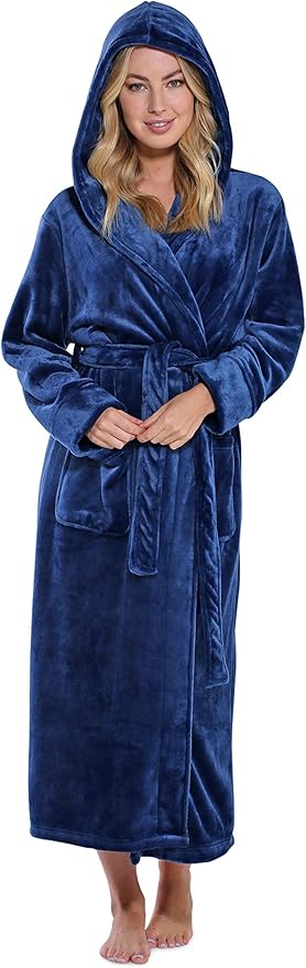 Turquaz Oversize Premium Luxury Ultra Soft Warm Robes for Women Plush Fleece Bathrobe for Women with and Spacious Pockets