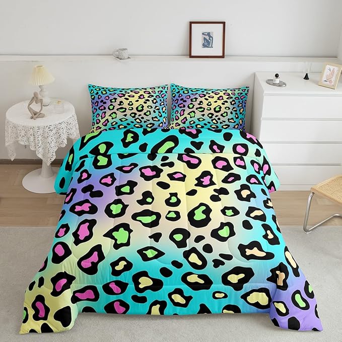 Feelyou Leapord Comforter Set Toddle Size Leopard Print Comforter for Boys Girls Teens Cheetah Print Bedding Set Morden Duvet Set Room Decor Pale Blue Quilt Set