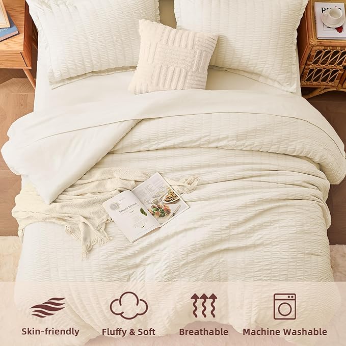 FUANNA King Size Comforter Set 7 PCS, Luxury Seersucker Bed in a Bag King for All Seasons, Soft King Bedding Set with Comforter, Flat Sheet, Fitted Sheet, Pillowcases & Shams for Bedroom, Cream White