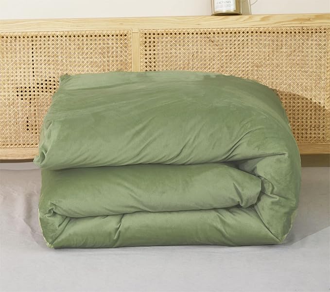 Luxlovery Sage Green Velvet Comforter Set Full Size Dusty Green Plush 3 Piece Bedding Sets Full Fluffy Comfy Soft Quilted Lightweight Durable Bedding Set with 2 Pillowcases Women Men Adults Teens