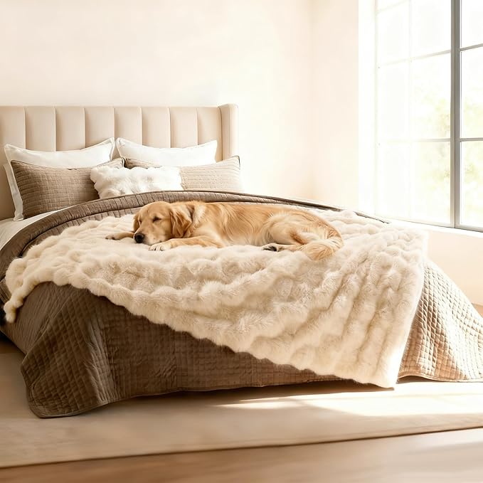Waterproof Dog Blanket for Sofa Bed Couch, Couch Cover Blanket Fluffy Faux Rabbit Fur Reversible Furniture Protection, Pet Blanket for Medium Large Dogs Cats