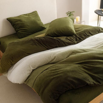 Cottonight Green Velvet Comforter Queen Fluffy Army Green Bedding Set Women Men Thick Warm Winter Blanket Quilts Sherpa Green White Modern Chic Plush Comforter Set