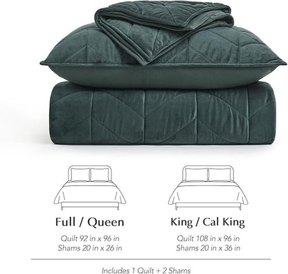 EVERGRACE 3 Pieces Luxurious Velvet King Quilts, Ultra Soft Lightweight Velvet Comforter Set, Matelasse Oversized Bedspread Coverlet for All Season with 2 Shams, Forest Green, 108"x96"