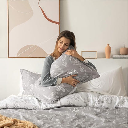 Bedsure King Comforter Set - Grey Bed Set, 3 Pieces Cute Floral Bedding, 1 Soft Reversible Botanical Flowers Comforter and 2 Pillow Shams