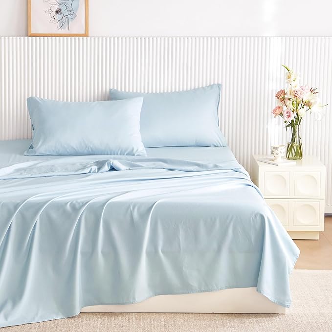 Wake In Cloud - Floral Comforter Set with Sheets, Coquette Cottagecore Aesthetic Flower Shabby Chic Pattern for Women Teen Girls, 5 Pieces Bed in a Bag, White Blue, Twin Size