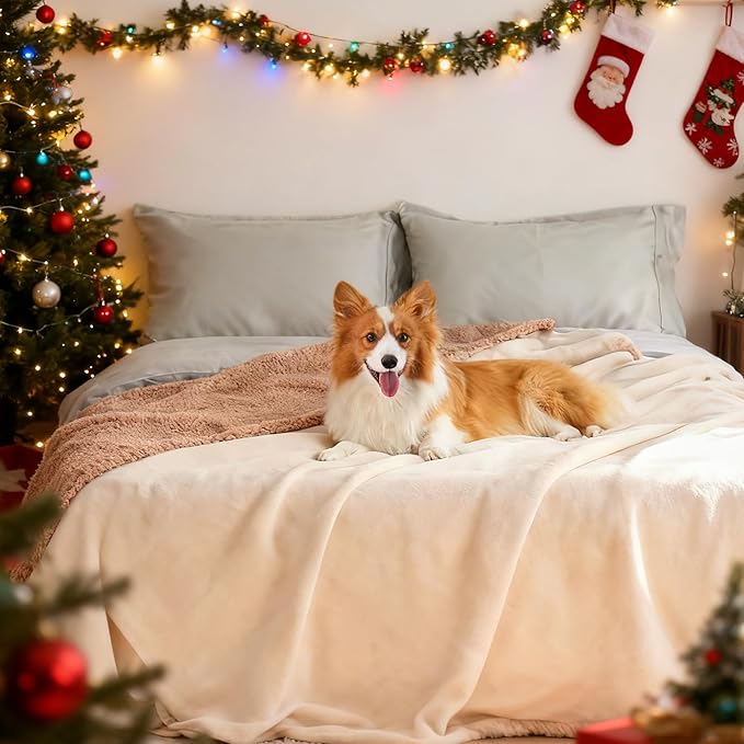 Makigued Waterproof Dog Blanket for Couch & Bed, Reversible Sherpa Fleece Pet Throw with Quiet TPU Barrier, Machine Washable Furniture Protector for Large Dogs & Cats, Queen Size 80x90 Inch, Cream