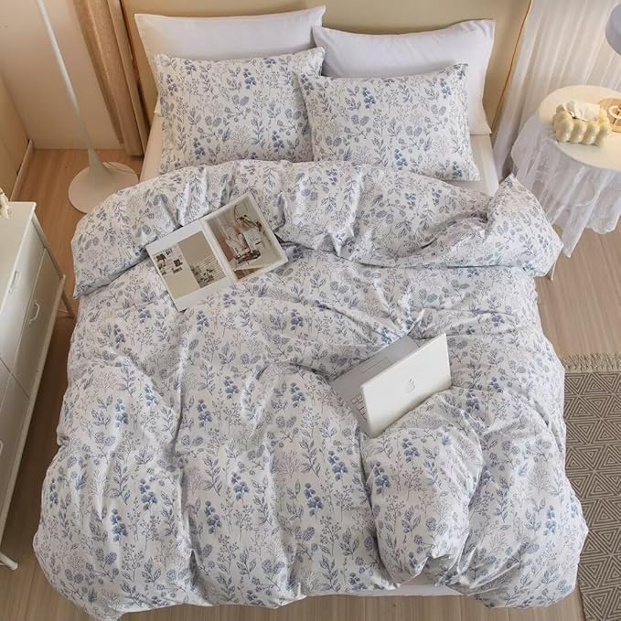 MKXI Queen Comforter Set Cute Blue Floral Bedding Comforter Set White Printed Reversible Soft Comforter Garden Style