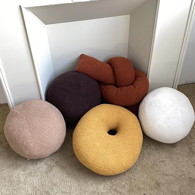 White Ball Shaped Plush Pillow,Cute Soft Waist Rest Cushion,Home Decorative Throw Pillow Used to Add Comfort and Style to A Couch,Sofa,Or Living Room.
