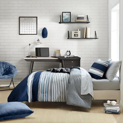Nautica - Twin/Twin XL Comforter Set, Soft Brushed Bedding with a Relaxed Feel for Year-Round Use, 2 Piece Bed Set with Matching Pillowcase (Heathered Block Grey)