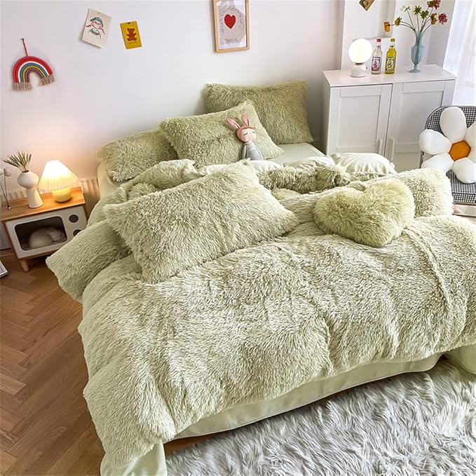 chovy Faux Fur Plush Light Green Comforter Sets King - Ultra Soft Shaggy Flannel Velvet Fluffy Fuzzy 3PC Bedding Set （Comforter x 1 Pillowcases x 2）
