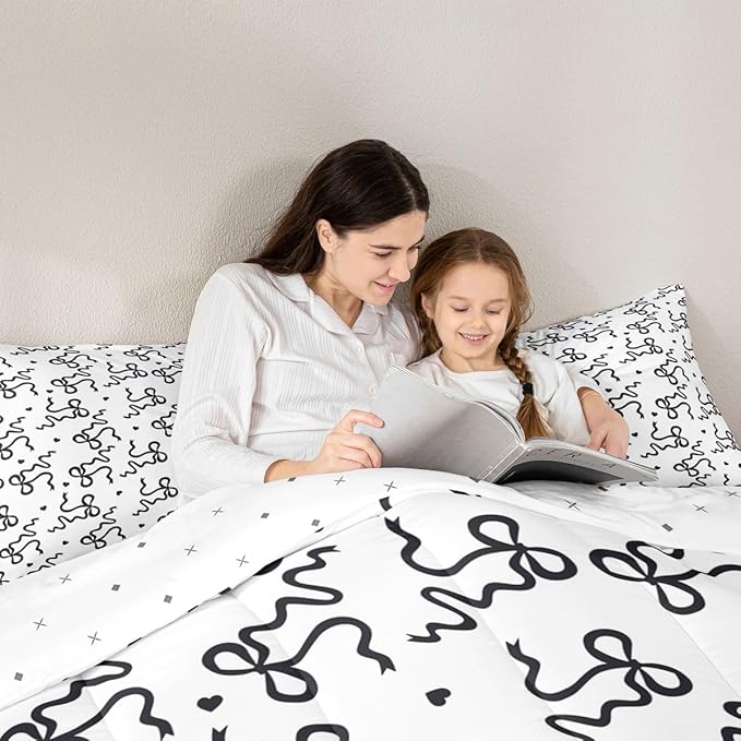 Castle Fairy Bow Love Heart Print Comforter Set Full Size,Black Bowknot Bedding Sets 3Pcs for Kids Girls Women Room Decor,Butterfly Tie Knot Duvet Insert Princess Girly Down Comforter,2 Pillowcases