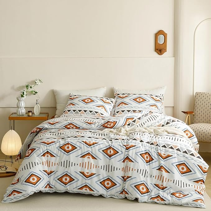 CLOTHKNOW Aztec Boho King Size Comforter Set Geometric Bedding Comforter Sets White Brown Comforter with 2 x Pillow Cases