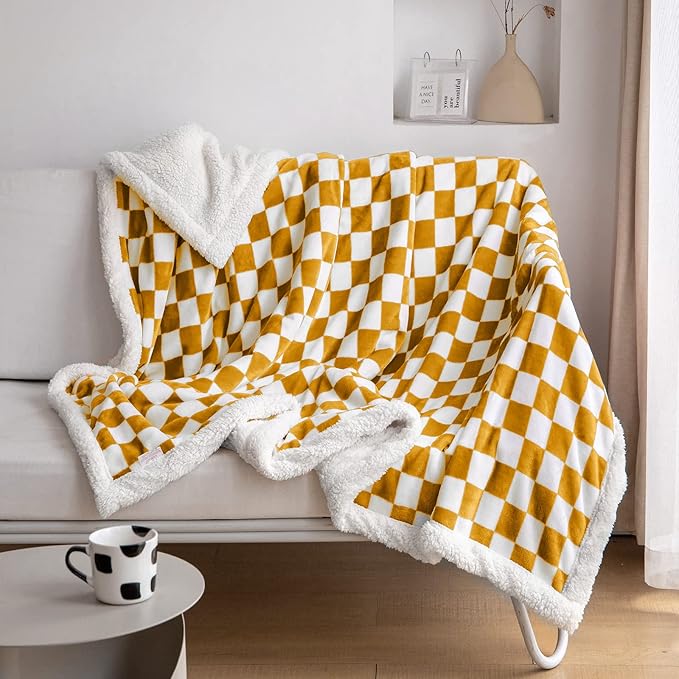 LOMAO Sherpa Throw Blanket Fleece Blanket with Checkered Pattern Soft Thick Blanket for Couch, Bed, Sofa Luxurious Warm and Cozy for All Seasons (Yellow, 60"x80")
