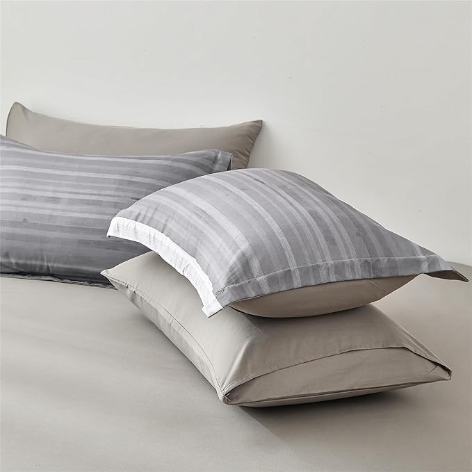 KAKIJUMN 5 Piece Bed in a Bag Stripe Comforter Set Twin Size, White Grey Patchwork Striped Comforter and Sheet Set, All Season Soft Microfiber Complete Bedding Set(Light Grey,Twin)
