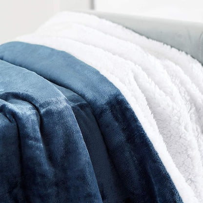 Genteele Sherpa Throw Blanket Super Soft Reversible Ultra Luxurious Plush Blanket, 50 x 60 inches, Navy/White