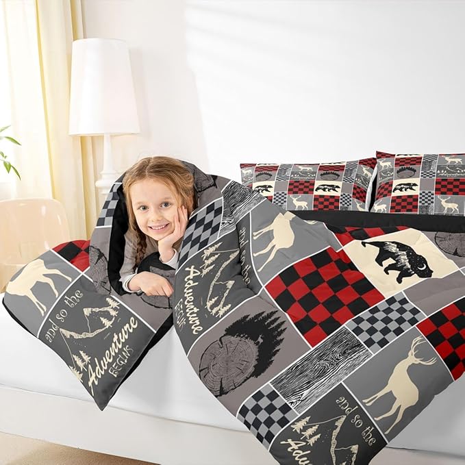 Rustic Cabin Bear Deer Bedding Set, Retro Wooden Barn Door Comforter Set Wild Animals Adventure Camping Patchwork Quilt Vintage Farm Country Bedding Comforter Sets Lodge Decor For The Home, Twin