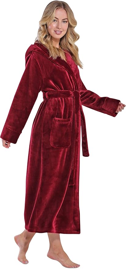 Turquaz Oversize Premium Luxury Ultra Soft Warm Robes for Women Plush Fleece Bathrobe for Women with and Spacious Pockets