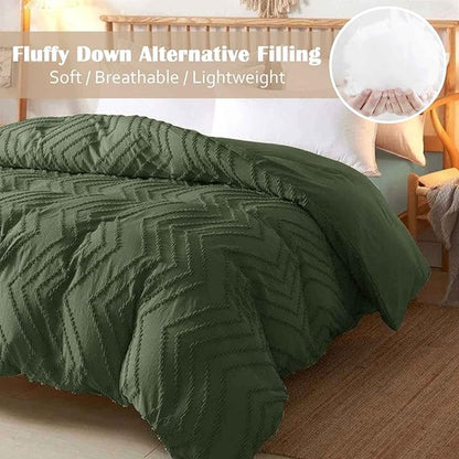 Nanko King Size Comforter Set Dark Green Tufted Boho Soft Shabby Chic Reversible Down Alternative Microfiber Bedding Set, All Season Duvet Bohemia Bed Set Women Men 104 x90 3pcs, Forest Green Jacquard