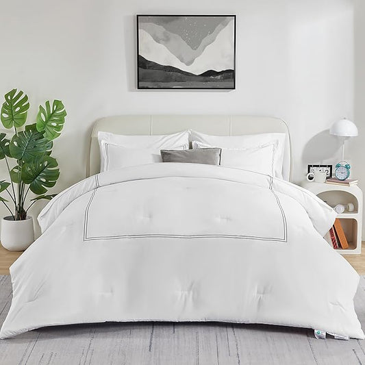 SLEEP ZONE King Size Comforter Set Duvet Insert, Down Alternative 3 Pieces Comforter, Washable, Soft and Breathable Bedding All Season, Holiday Prints-Grey