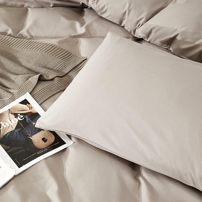 Wellboo Beige Khaki Comforters for Queen Size Bed Boho Oatmeal Bedding Comforter Cotton Plain Beige Coffee Warm Blankets Women Men Modern Taupe Quilts Soft Durable Solid Tan Color Bed Set Lightweight