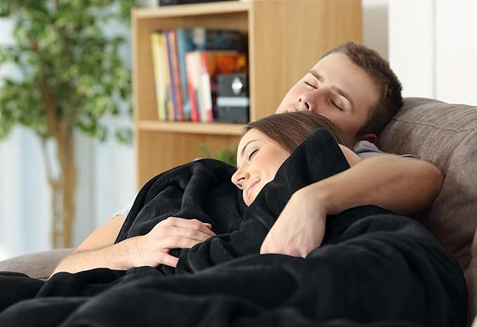 Utopia Bedding Fleece Blanket Twin Size Black 300GSM Luxury Anti-Static Fuzzy Soft Microfiber Bed Blanket (60x80 Inch)