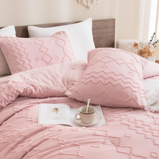 Andency Pink Tufted Comforter Set Queen(90x90Inch), 3 Pieces(1 Boho Comforter, 2 Pillowcases) Textured Farmhouse, Soft Microfiber Down Alternative Geometric Bedding Set
