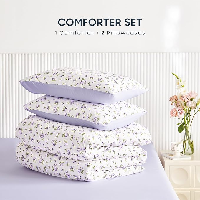 Wake In Cloud - Floral Comforter Set, Coquette Cottagecore Aesthetic Flower Shabby Chic Pattern for Women Teen Girls, Soft Lightweight Bedding, 3 Pieces, White Purple, Queen Size