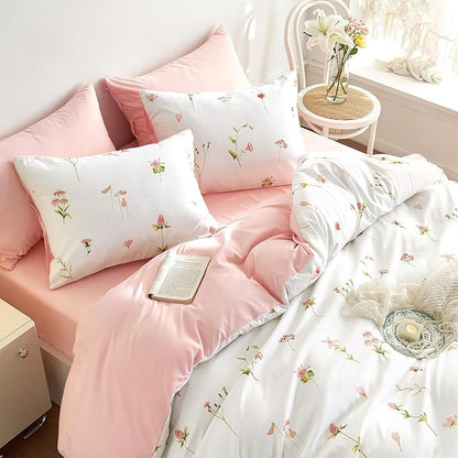 Wake In Cloud - Floral Comforter Set, Cottagecore Cute Aesthetic Watercolor Tiny Flowers and Leaves, Soft Lightweight Bedding for Women Teen Girls, 3 Pieces, Pink, Full Size