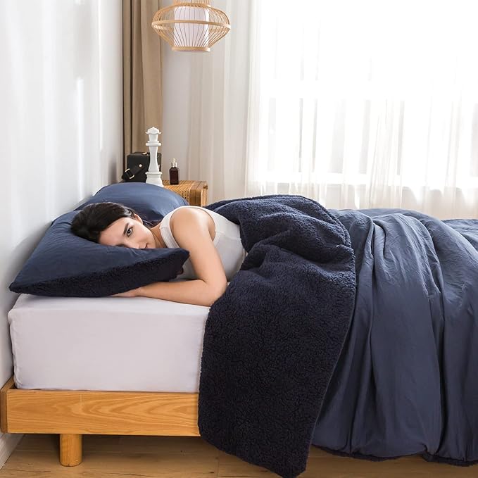 Warm Sherpa Comforter Set with Pillowshams Fleece Comforter King Size Lightweight Cozy Plush Washable Cotton Down Alternative Soft Comforter and Pillow Shams(Dark Navy Blue,King)