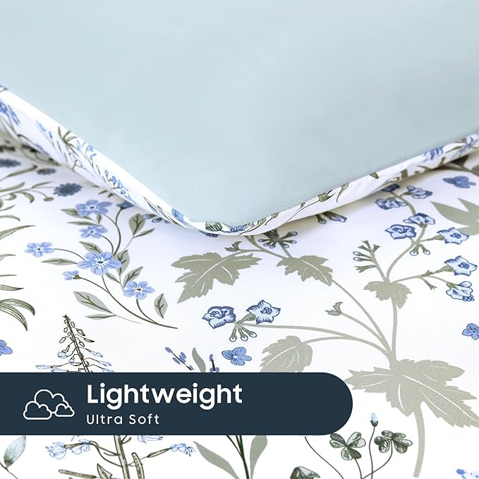 Wake In Cloud - Floral Comforter Set, Shabby Chic Cottage Garden Botanical Flower Style with Elegant Wildflower Pattern, Soft Lightweight Bedding, 3 Pieces, Blue White, Full Size