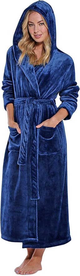 Turquaz Oversize Premium Luxury Ultra Soft Warm Robes for Women Plush Fleece Bathrobe for Women with and Spacious Pockets